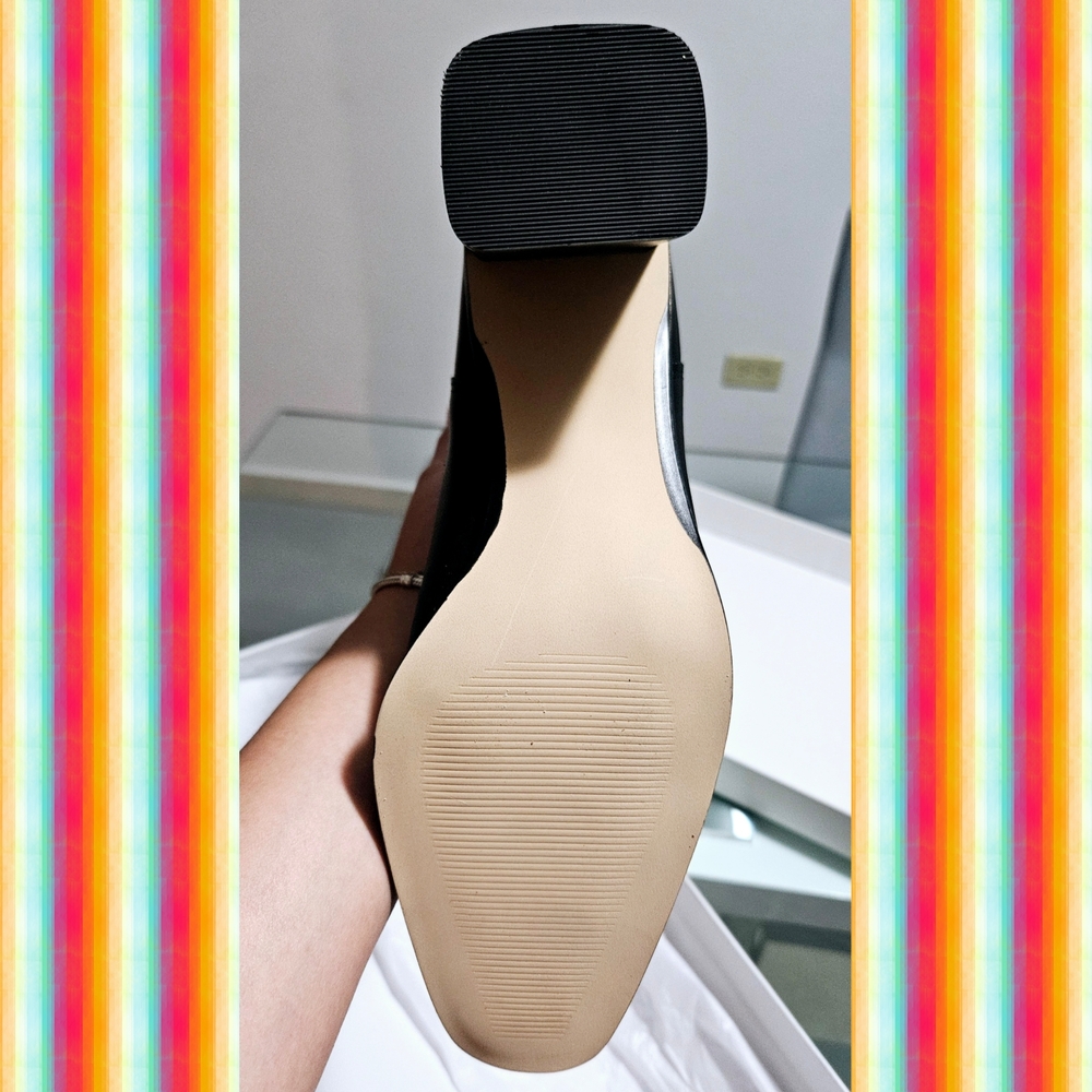 Nordstrom Black Heeled Boots Sleek Leather Design - Picture 3 of 3
